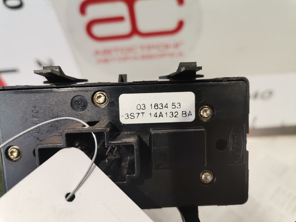 Блок управления стеклоподъемниками FORD Mondeo III 2000-2007