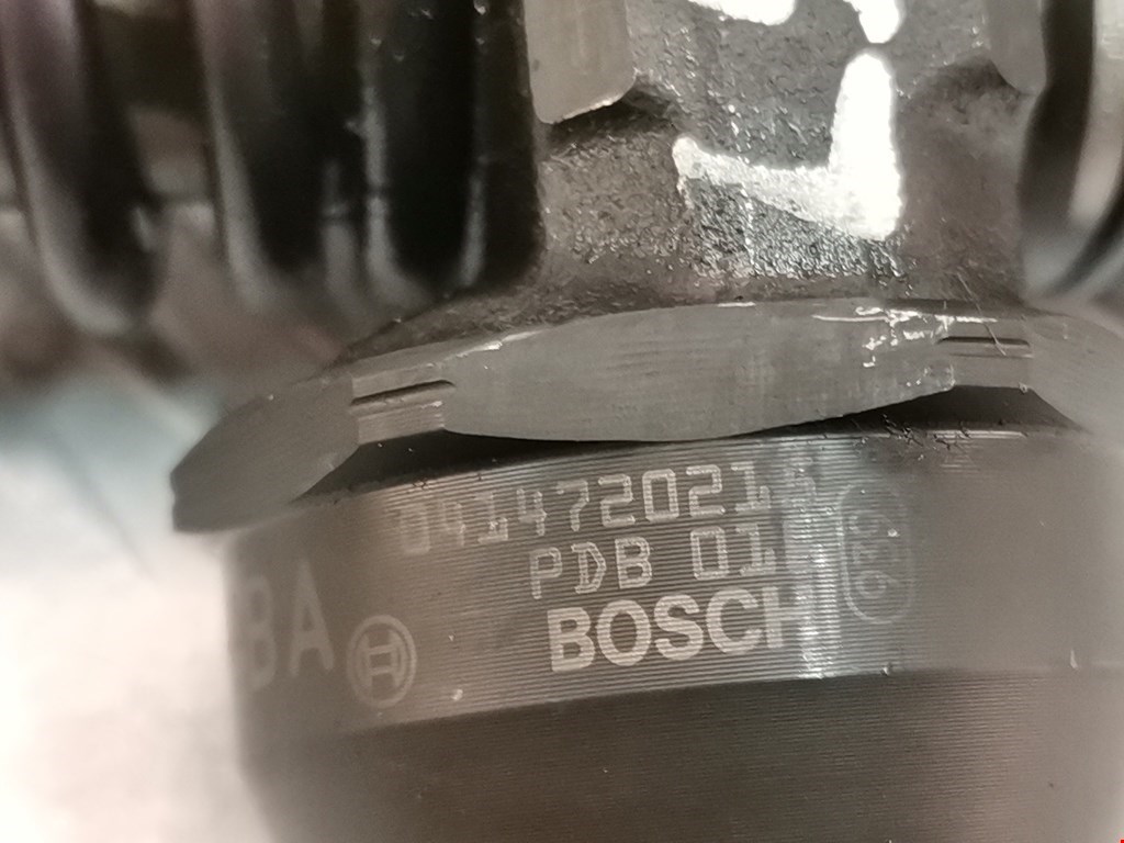 Форсунка дизельная электрическая VOLKSWAGEN Passat B6 2005-2011