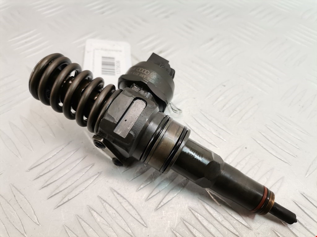 Форсунка дизельная электрическая VOLKSWAGEN Passat B6 2005-2011