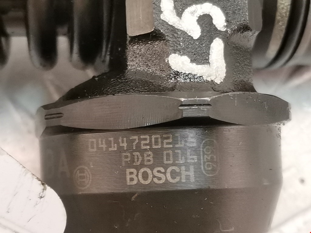 Форсунка дизельная электрическая VOLKSWAGEN Passat B6 2005-2011