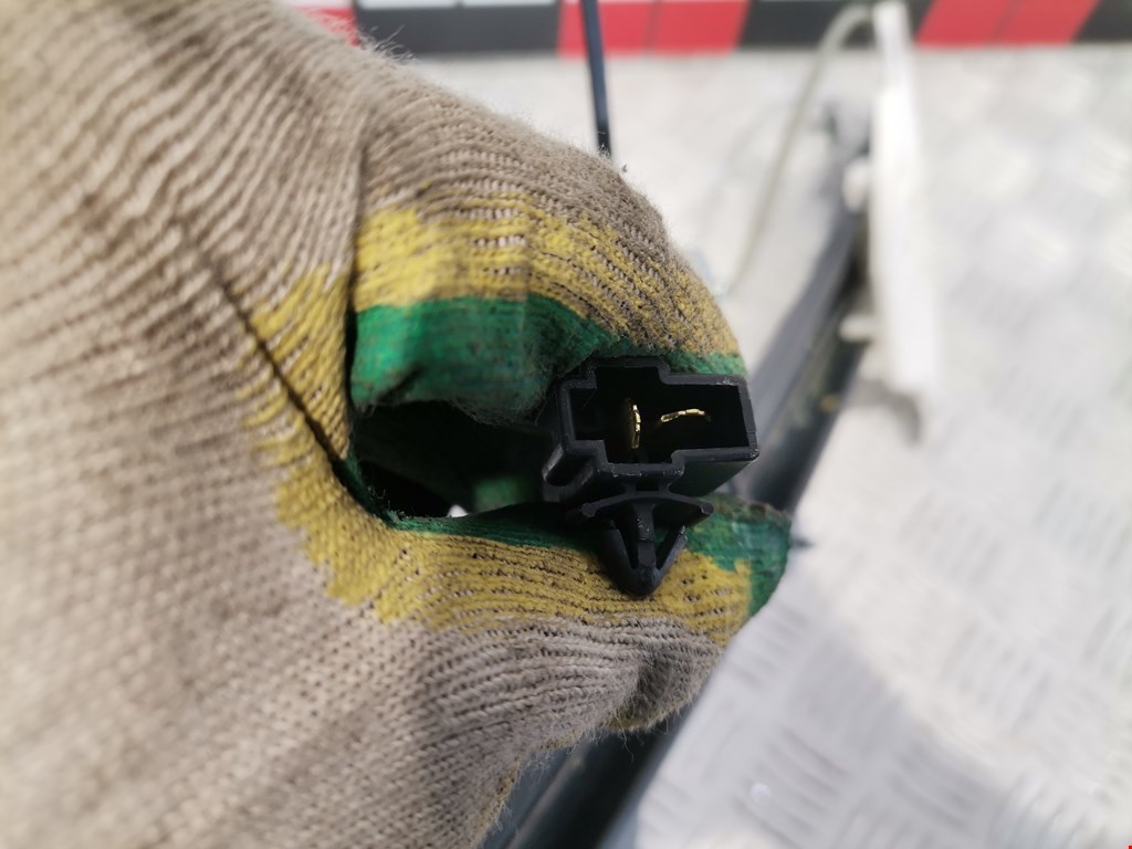 Стеклоподъемник задний правый OPEL Antara 2006-2015