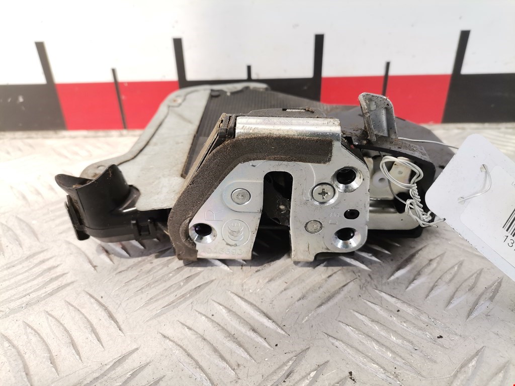 Замок двери передней правой TOYOTA RAV 4 XA30 2006-2012