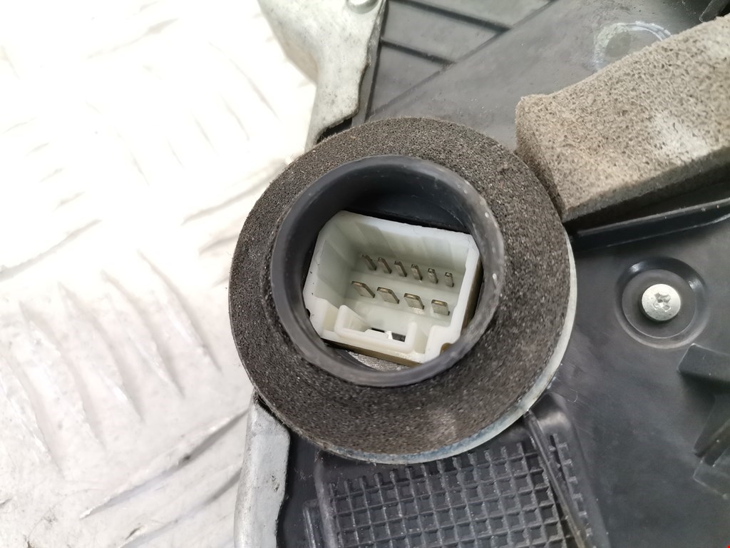 Замок двери передней правой TOYOTA RAV 4 XA30 2006-2012