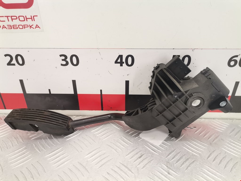 Педаль газа FIAT Grande Punto 2005-2009
