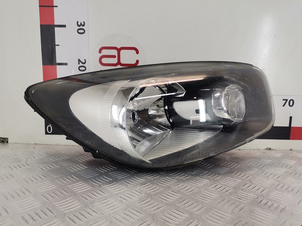 Фара правая KIA Picanto 2011-2017