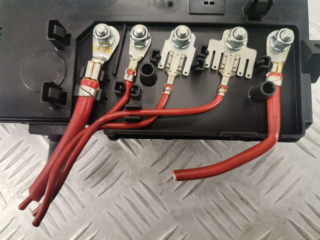 Датчик уровня в бачок омывателя LAND ROVER Range Rover 2002-2012