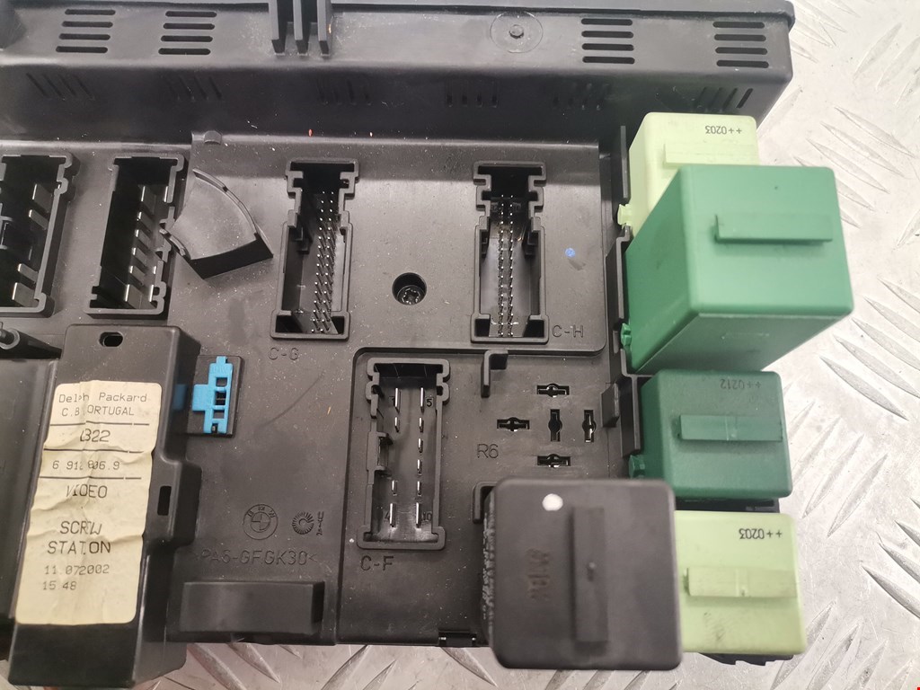 Датчик уровня в бачок омывателя LAND ROVER Range Rover 2002-2012