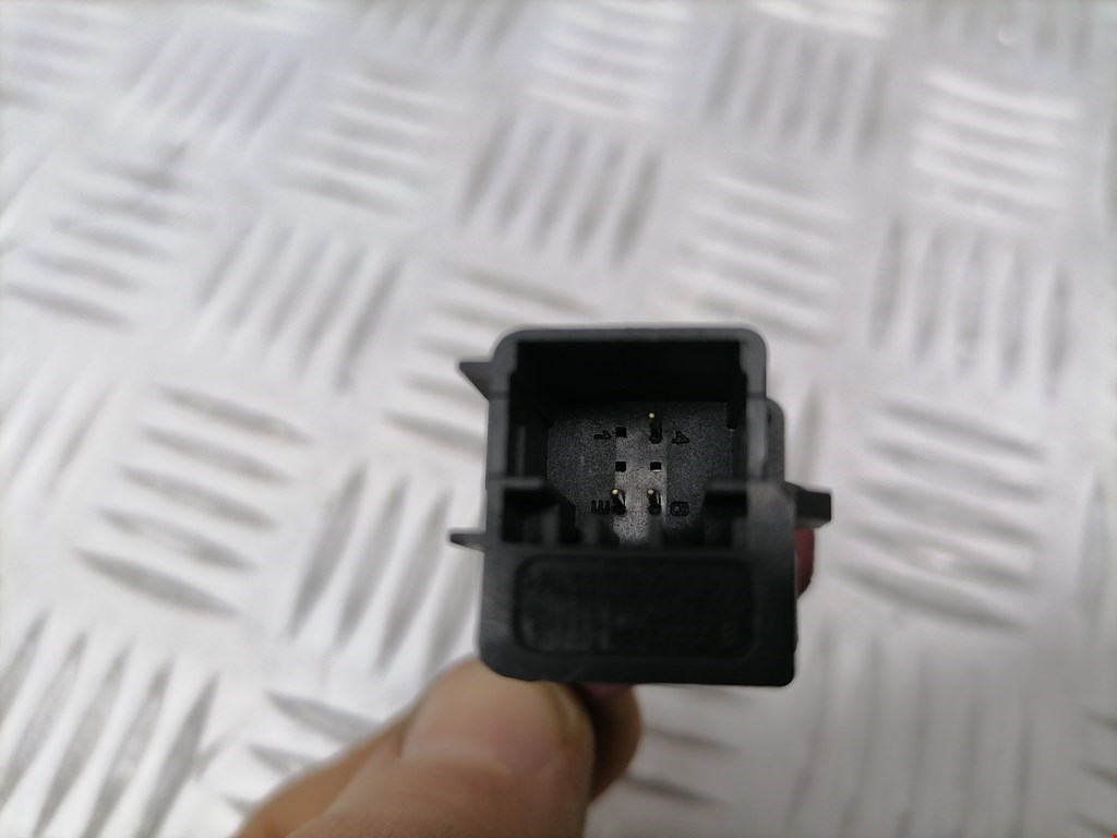 Кнопка аварийной сигнализации (аварийки) PEUGEOT 307 2001-2008