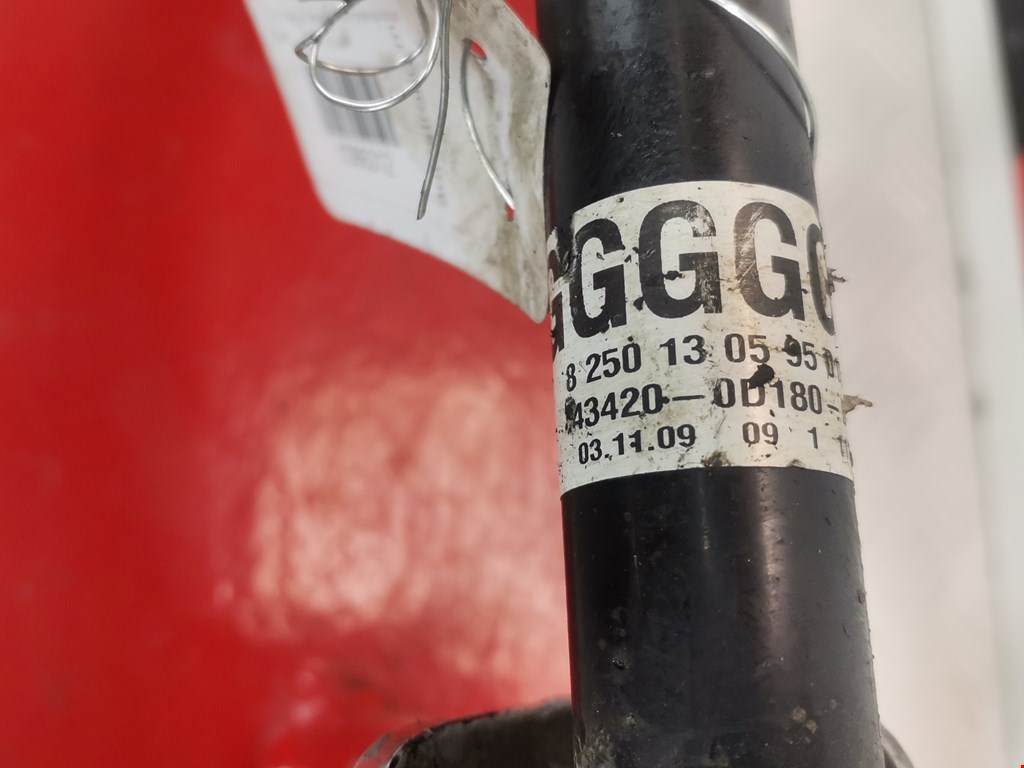 Полуось (привод, приводной вал) передняя левая TOYOTA Yaris II XP50 2005-2011