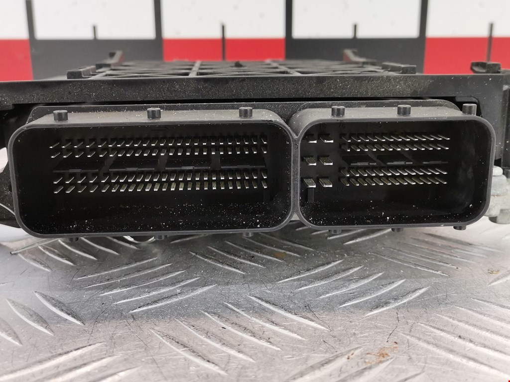 Блок управления двигателя (ЭБУ) VOLVO XC70 II 2007-2016