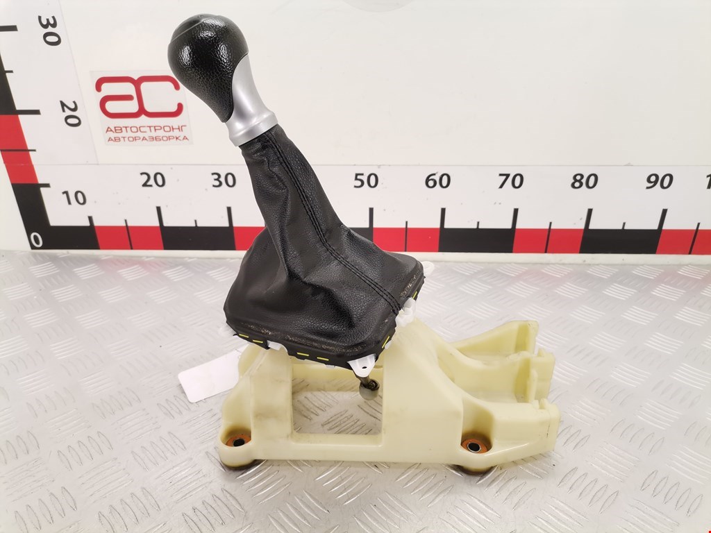 Кулиса (селектор) АКПП/МКПП в салоне KIA Picanto 2011-2017