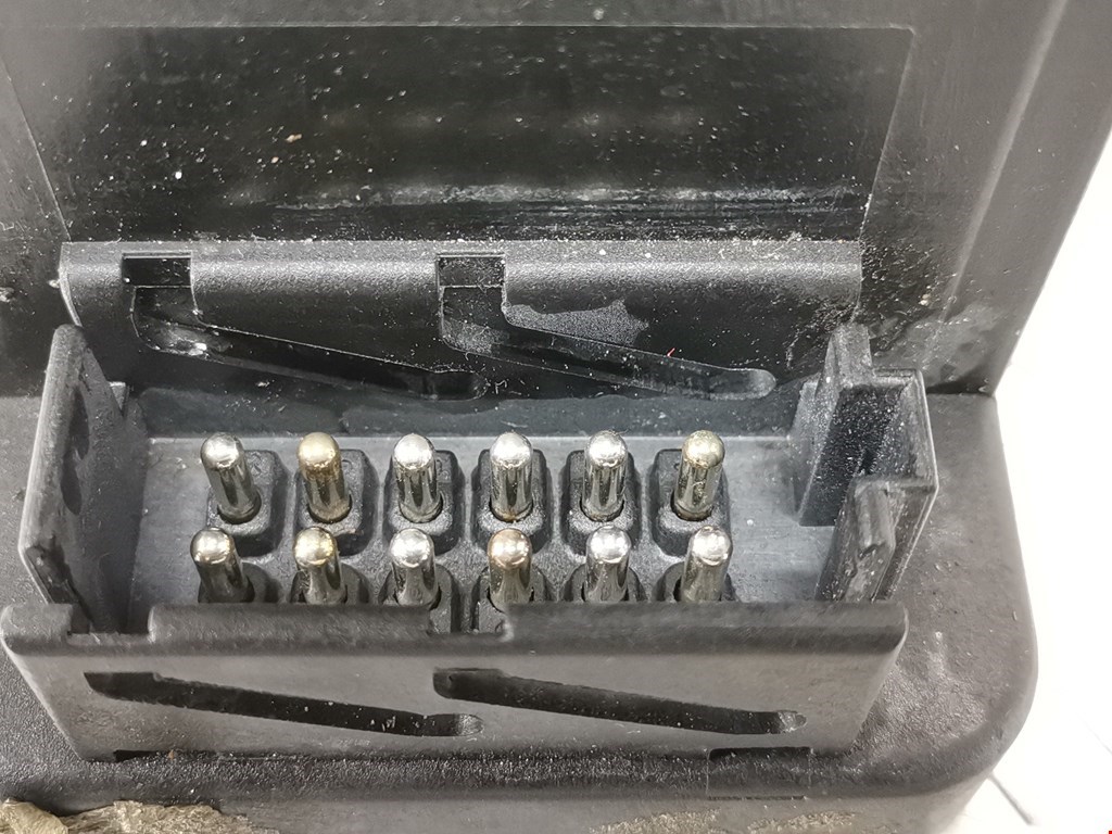 Вакуумное устройство системы (компрессор) центрального замка MERCEDES-BENZ SL-Class R129 1989-2001