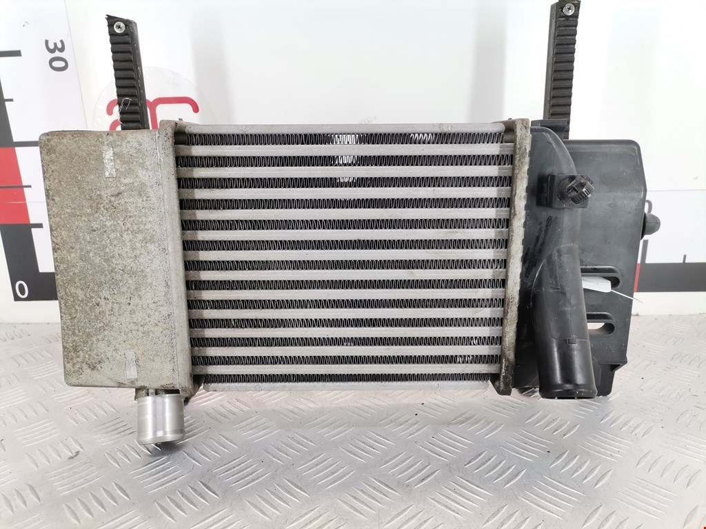 Интеркулер (радиатор интеркулера) TOYOTA Yaris II XP50 2005-2011