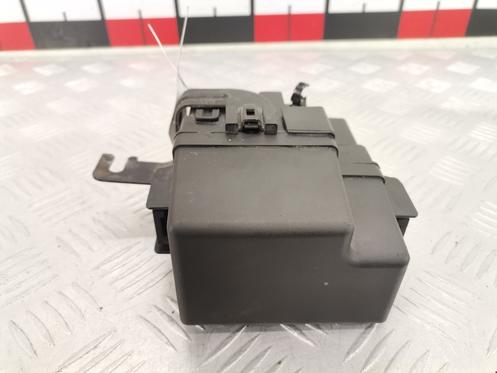 Блок реле KIA Venga 2010-2018