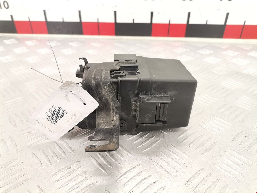 Блок реле KIA Venga 2010-2018