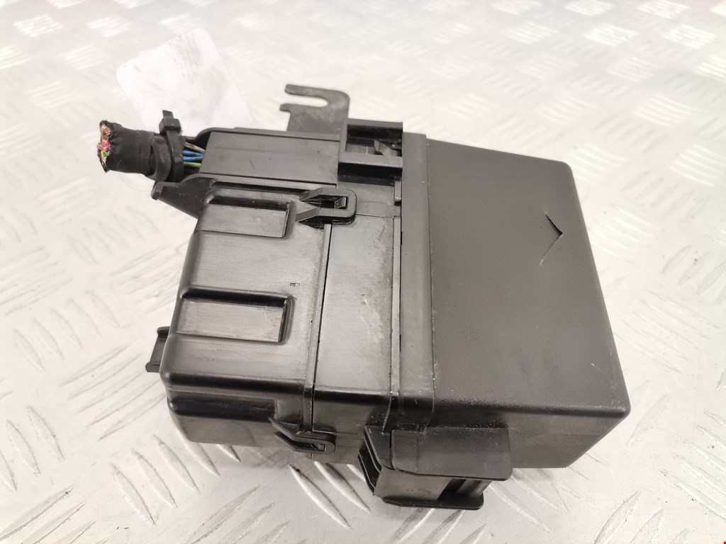 Блок реле KIA Venga 2010-2018