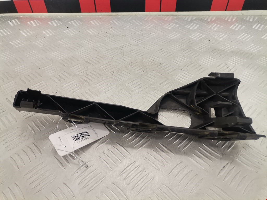 Кронштейн фары левый FORD Focus II 2005-2011