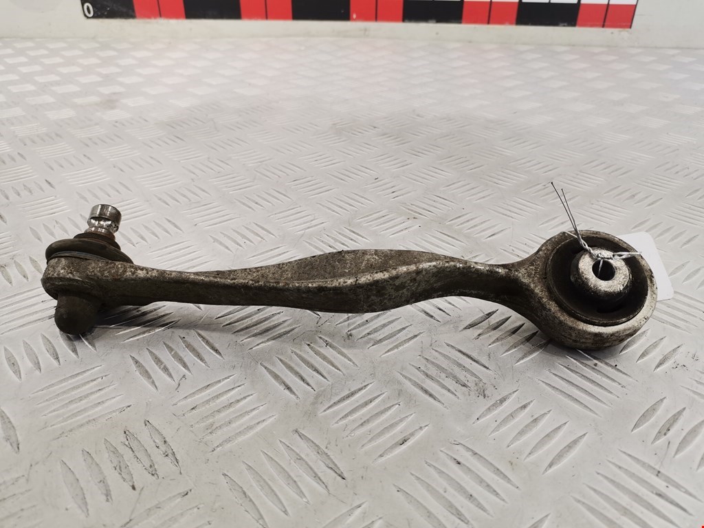 Рычаг передний правый VOLKSWAGEN Passat B5 1997-2005