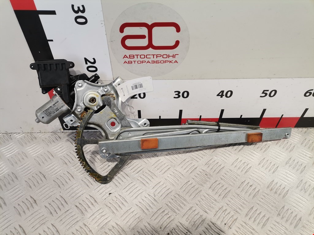 Стеклоподъемник передний правый TOYOTA Auris E150 2006-2012