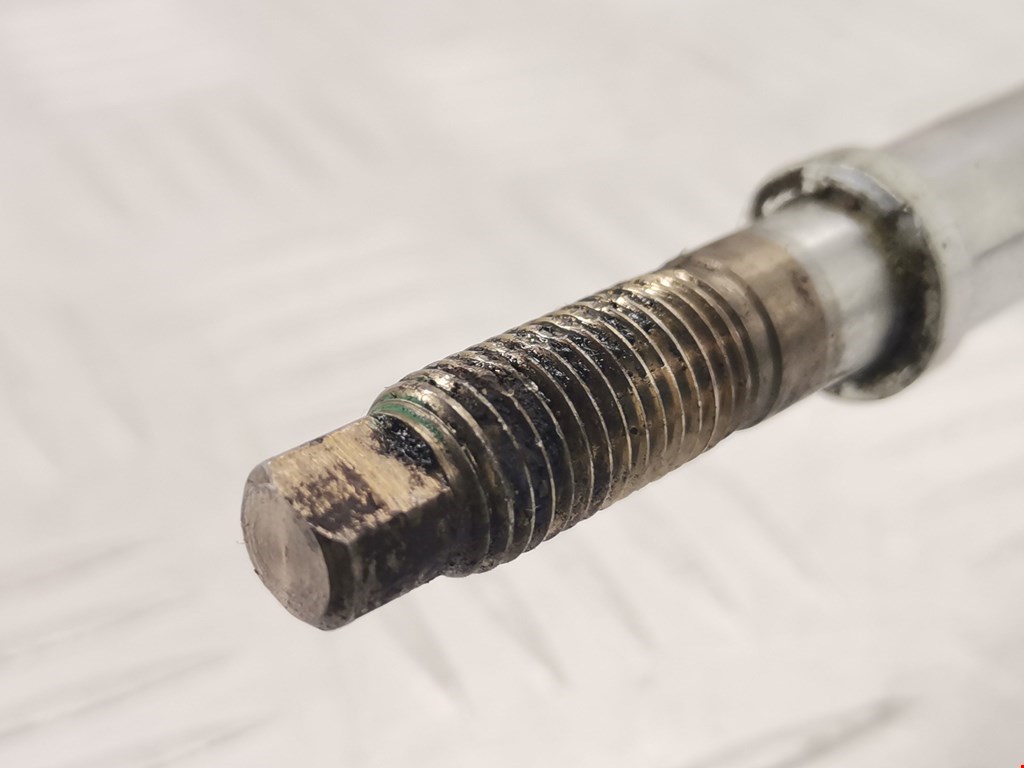 Амортизатор задний правый HYUNDAI Tucson ll 2011-2015