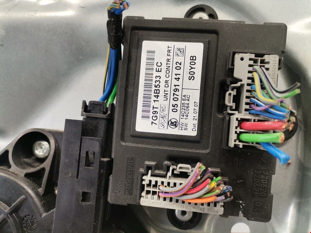 Стеклоподъемник передний правый VOLVO V70 III 2007-2016