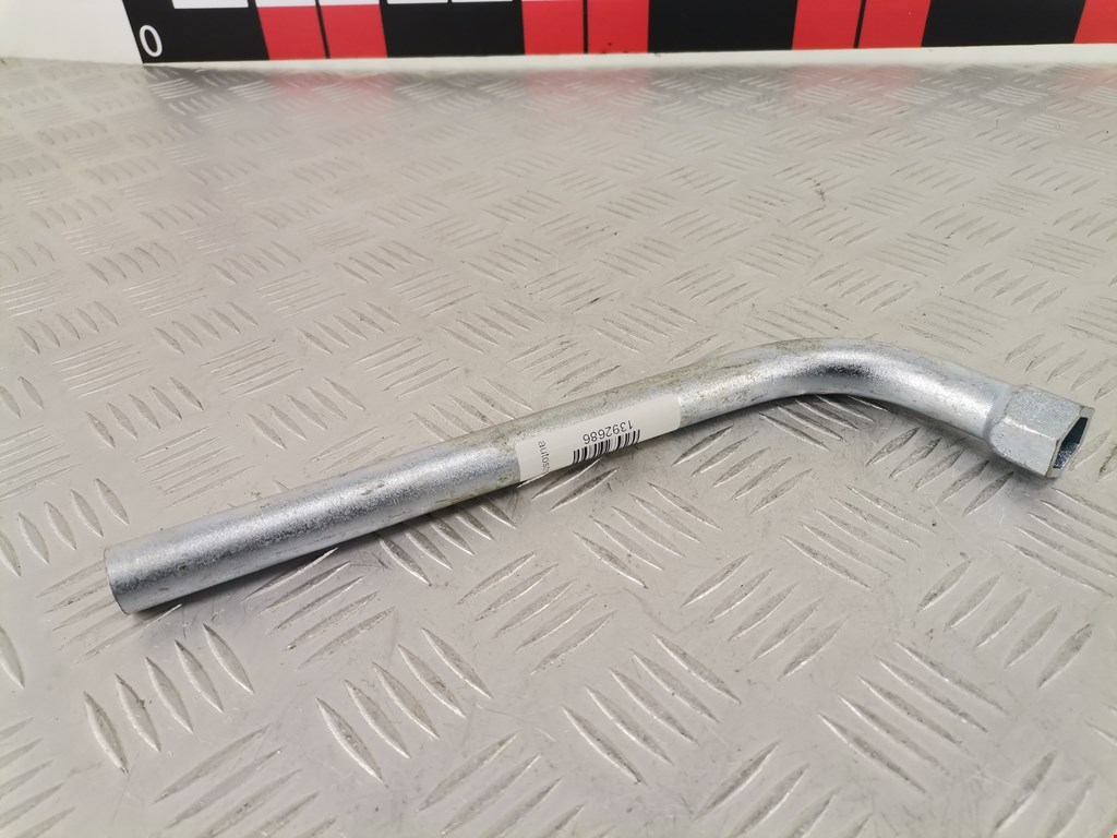 Ключ балонный FIAT Grande Punto 2005-2009