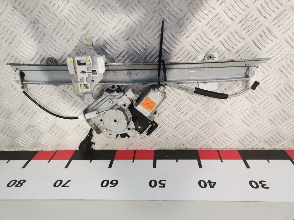 Стеклоподъемник передний правый NISSAN Tiida C11 2004-2014
