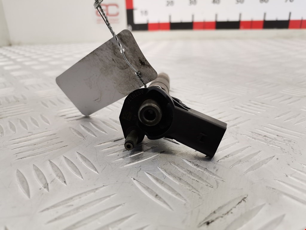 Форсунка дизельная электрическая VOLKSWAGEN Passat B6 2005-2011