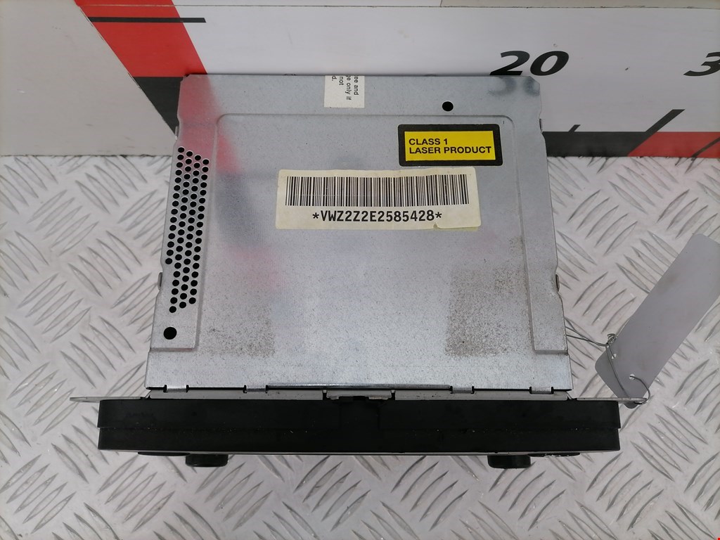 Магнитола VOLKSWAGEN Golf V 2003-2009