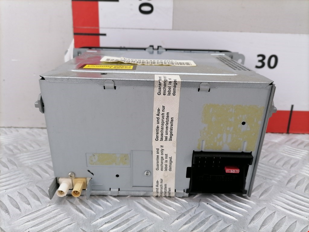 Магнитола VOLKSWAGEN Golf V 2003-2009