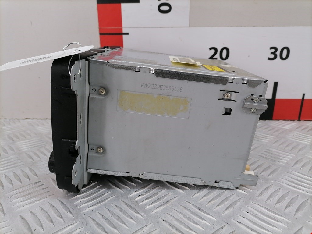 Магнитола VOLKSWAGEN Golf V 2003-2009