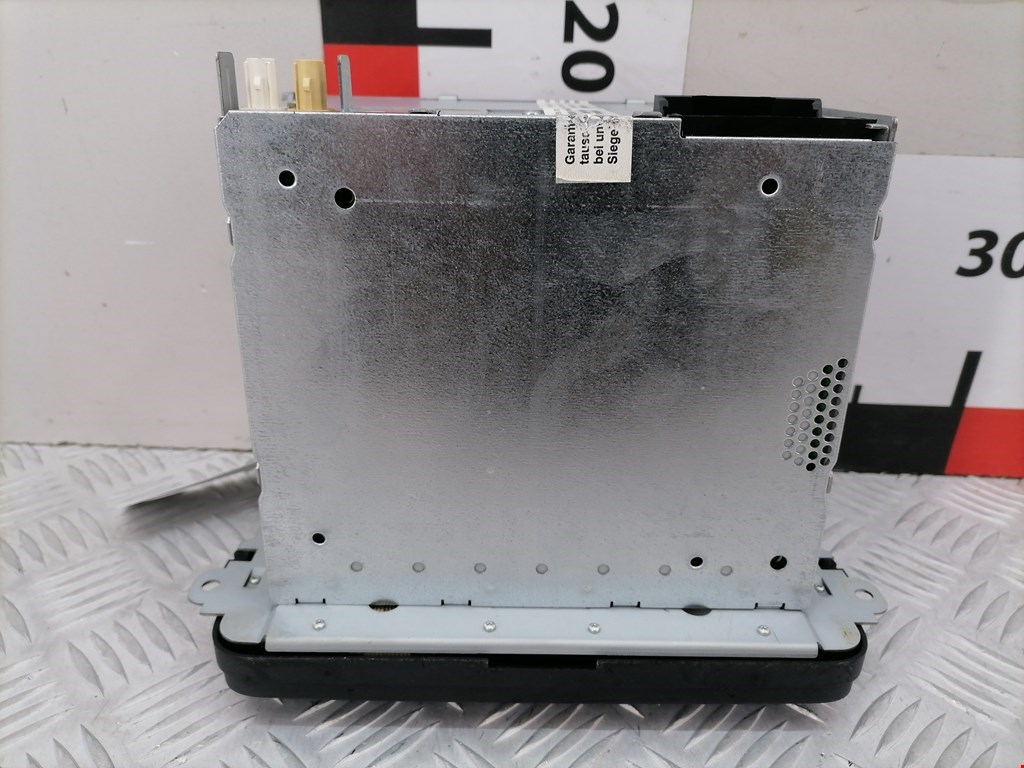 Магнитола VOLKSWAGEN Golf V 2003-2009