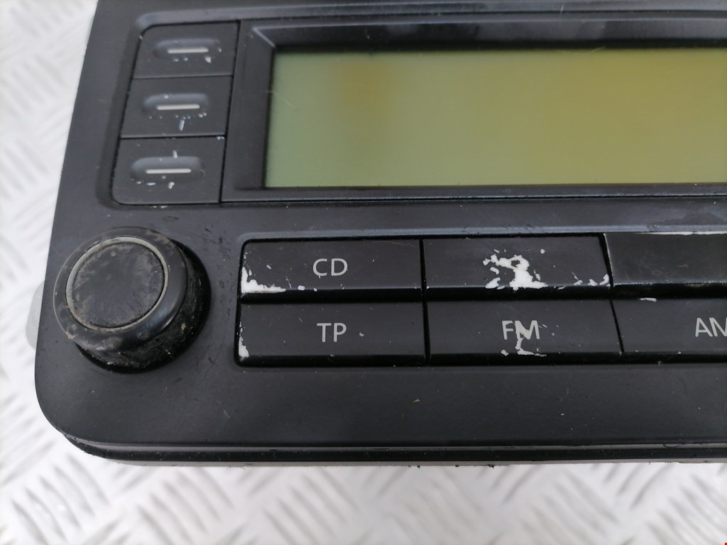Магнитола VOLKSWAGEN Golf V 2003-2009