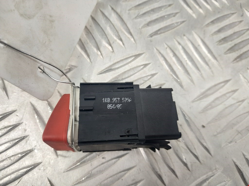 Кнопка аварийной сигнализации (аварийки) VOLKSWAGEN Golf V 2003-2009