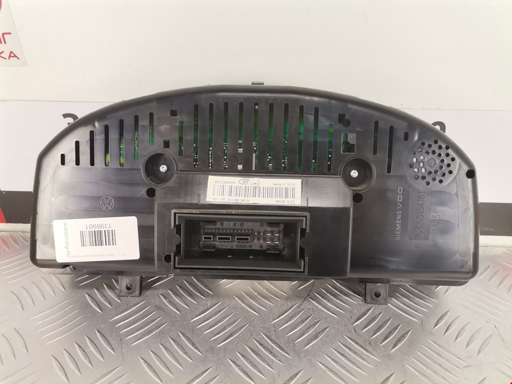 Панель приборов (щиток) VOLKSWAGEN Passat B6 2005-2011