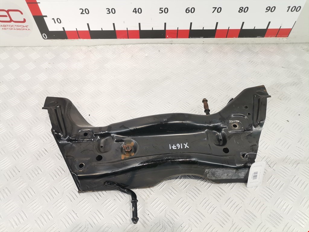 Балка передняя подрамник Seat Ibiza 3 (2002-2008)