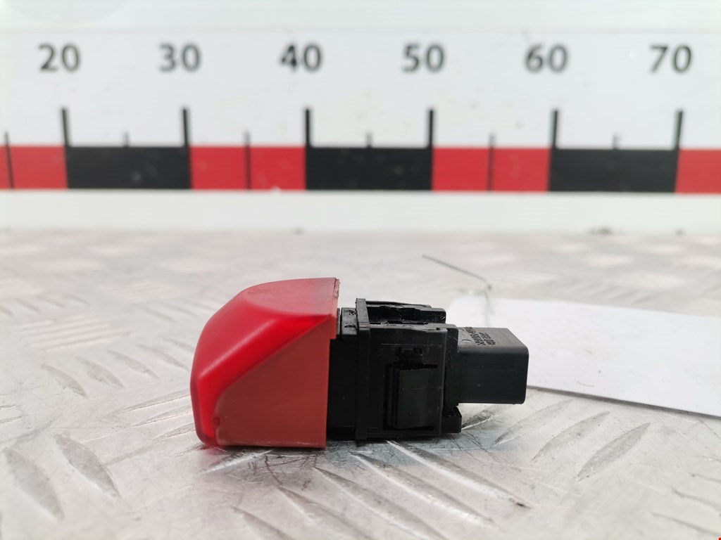 Кнопка аварийной сигнализации (аварийки) NISSAN Micra K12 2003-2010