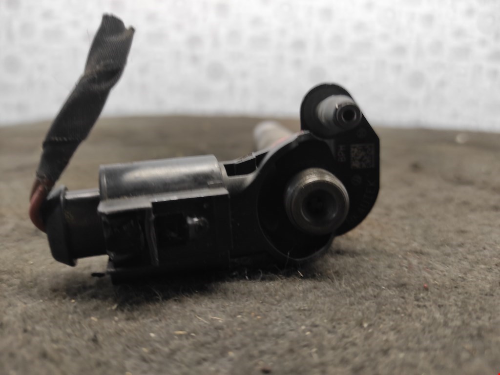 Форсунка дизельная электрическая VOLKSWAGEN Passat B6 2005-2011