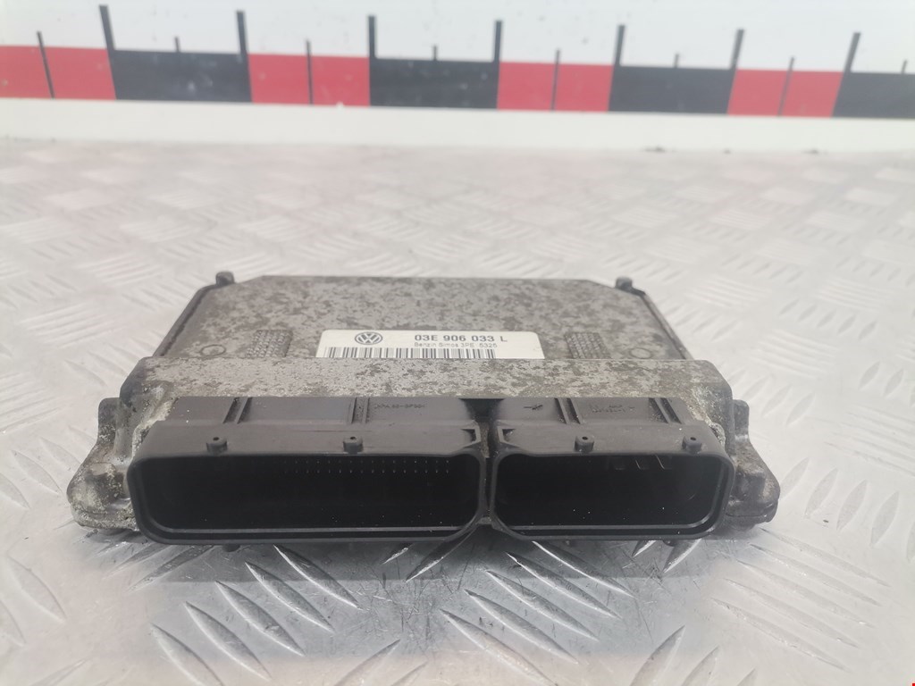 Блок управления двигателя (ЭБУ) VOLKSWAGEN Polo IV 2001-2009