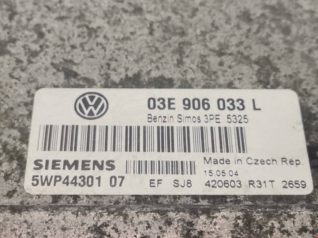 Блок управления двигателя (ЭБУ) VOLKSWAGEN Polo IV 2001-2009