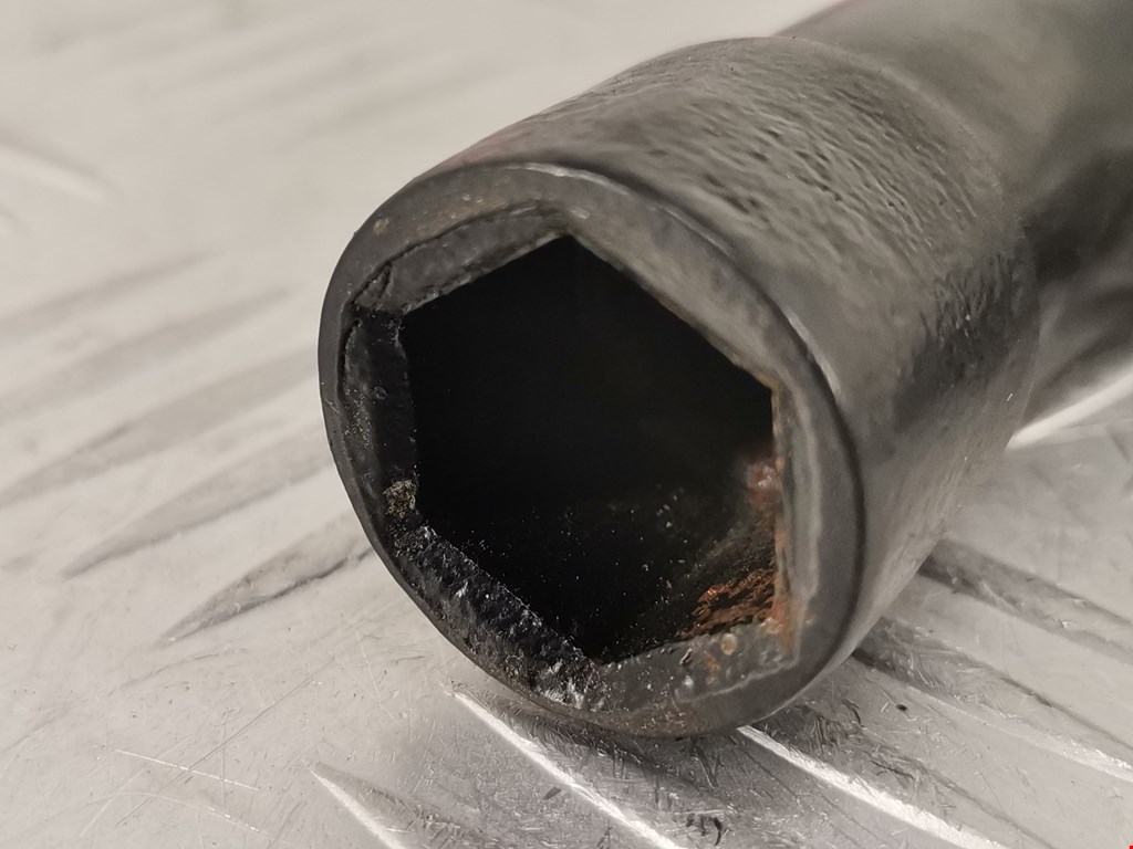 Ключ балонный OPEL Signum 2003-2008