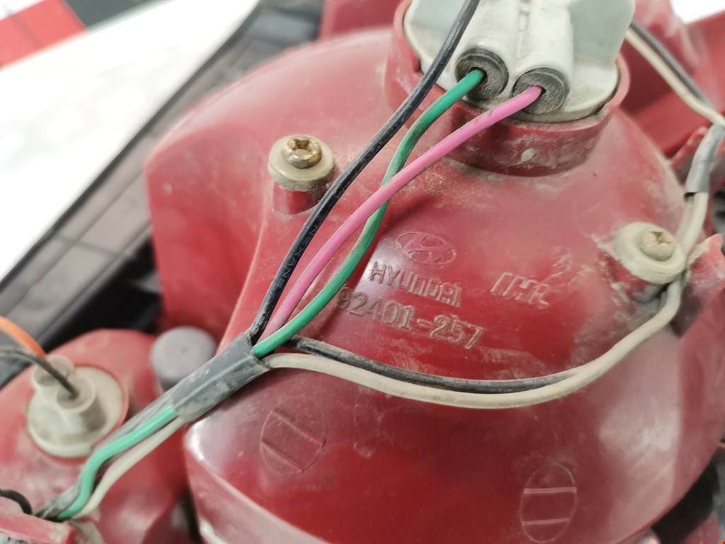 Фонарь задний левый HYUNDAI Accent II +ТАГАЗ 2000-2012