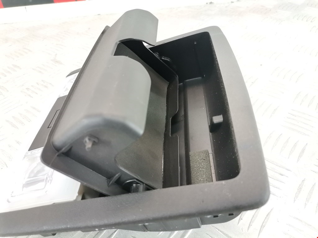 Плафон салонный (салона фонарь) FORD Explorer 2011-2019