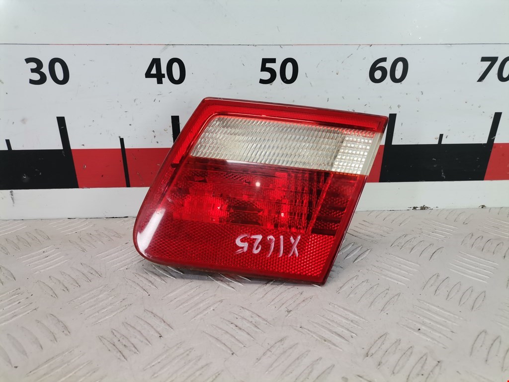 Фонарь крышки багажника правый BMW 3-Series (E46) (1998-2007)