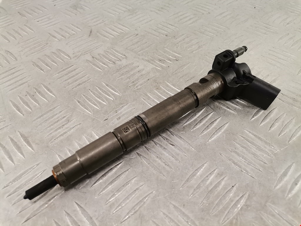 Форсунка дизельная электрическая VOLKSWAGEN Passat B6 2005-2011