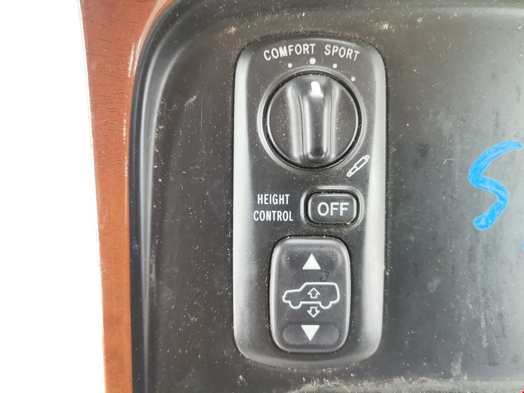 Накладка декоративная на кулису (рамка рычага КПП) Lexus LX 2 (J100) (1998-2007)