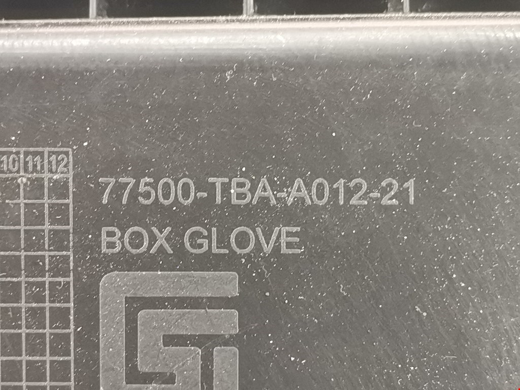 Бардачок HONDA Civic 4D 2016-н.в.