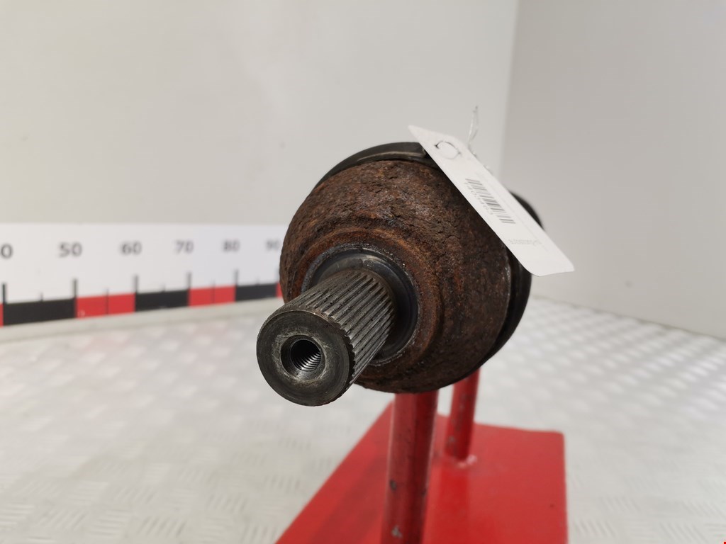 Полуось (привод, приводной вал) передняя левая VOLVO V70 III 2007-2016