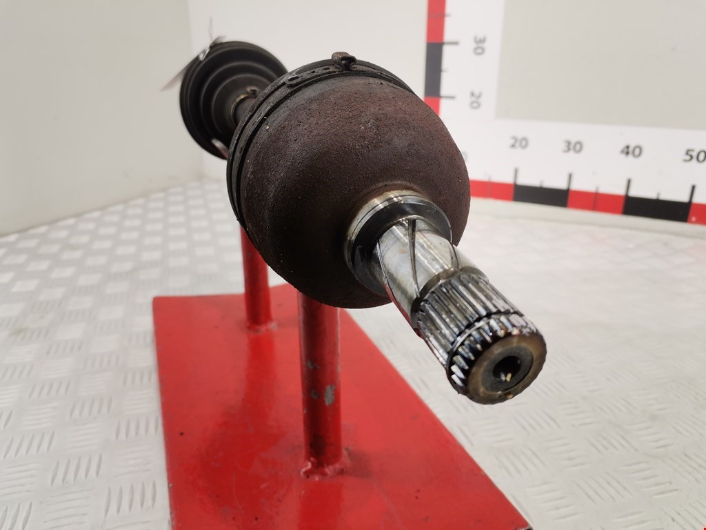 Полуось (привод, приводной вал) передняя левая VOLVO V70 III 2007-2016