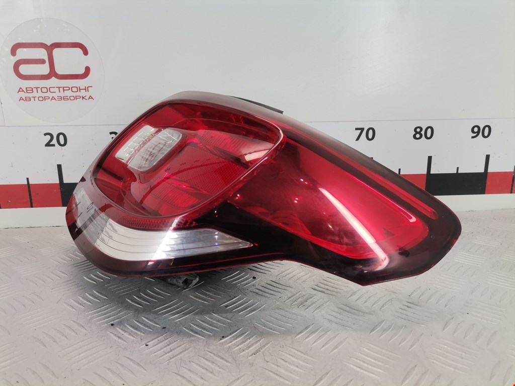Фонарь задний правый CITROEN DS3 2009-2015